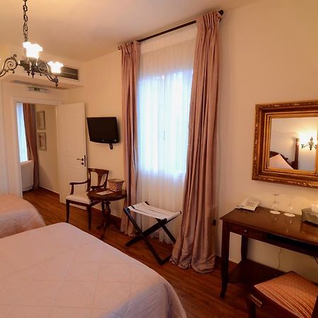 Korina Gallery Hotel Вати Екстериор снимка