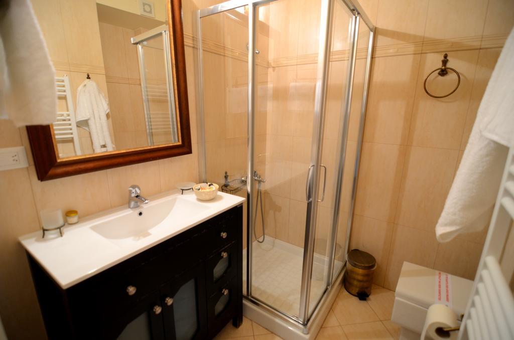 Korina Gallery Hotel Вати Екстериор снимка