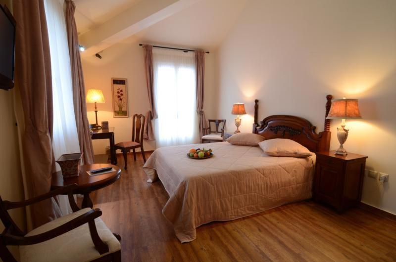 Korina Gallery Hotel Вати Стая снимка