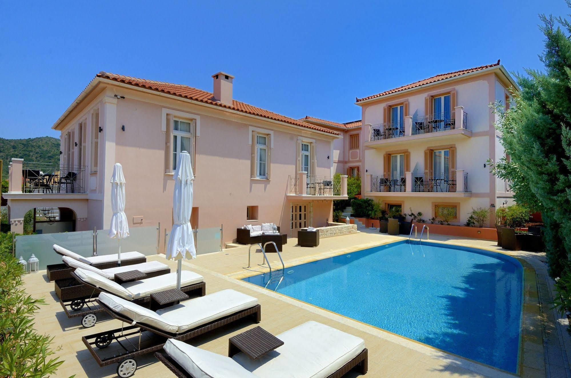 Korina Gallery Hotel Вати Екстериор снимка