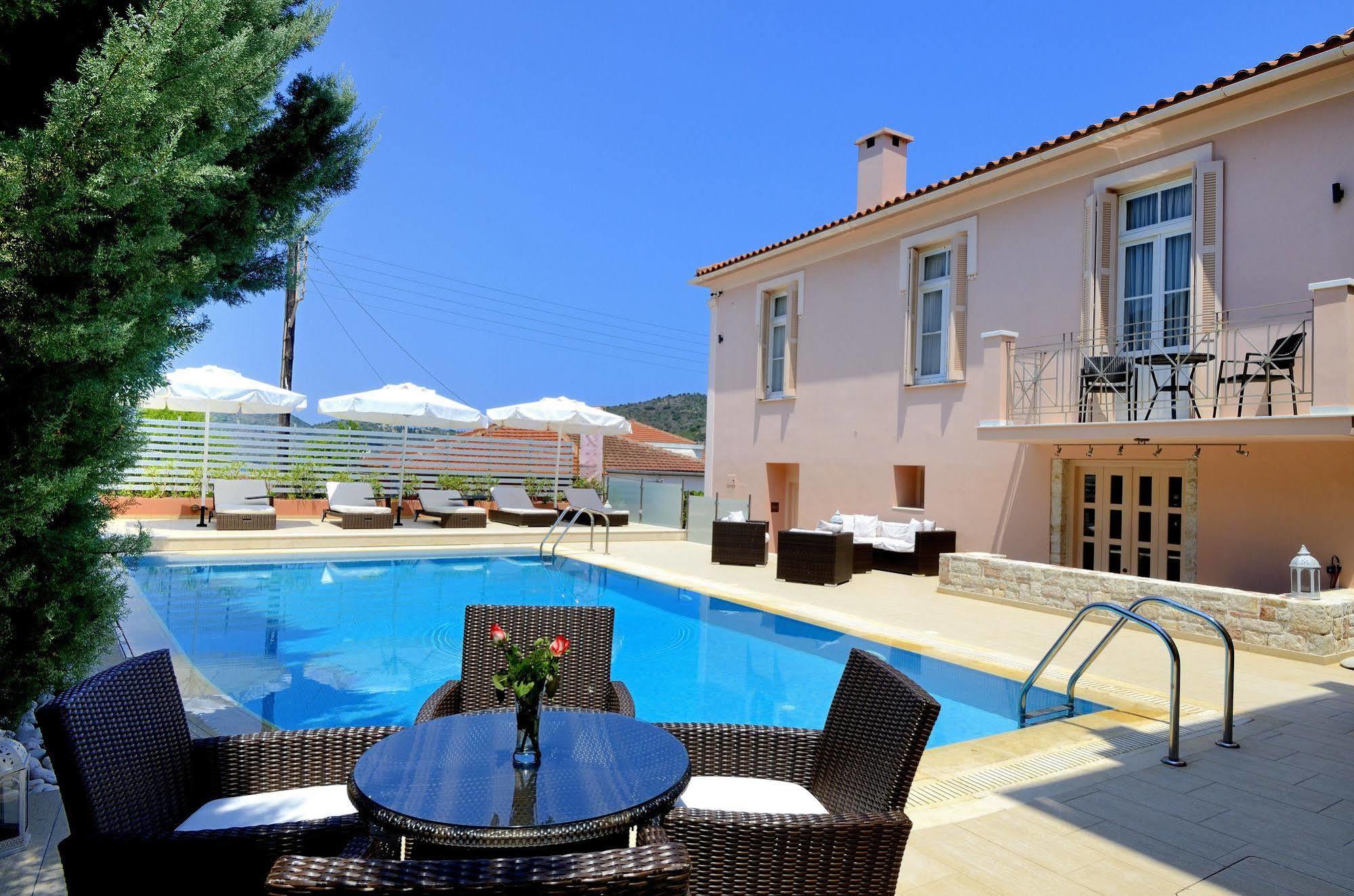 Korina Gallery Hotel Вати Екстериор снимка